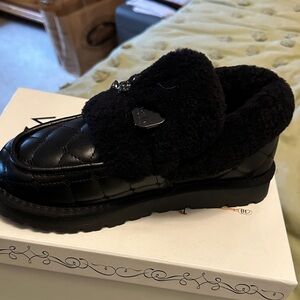 Lonza black leather loafer with wool inside